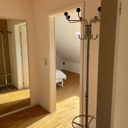 Hell, Ruhig, Grosszugig, Bis 6 Gaste Appartement *
