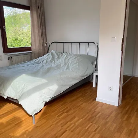 Hell, Ruhig, Grosszugig, Bis 6 Gaste Appartement